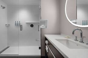 Courtyard By Marriott Calgary Downtown