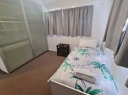 Cranbourne Court Beach Side Apartments