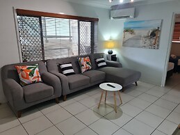 Cranbourne Court Beach Side Apartments