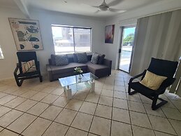 Cranbourne Court Beach Side Apartments