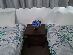 Cranbourne Court Beach Side Apartments