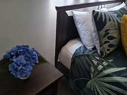 Cranbourne Court Beach Side Apartments