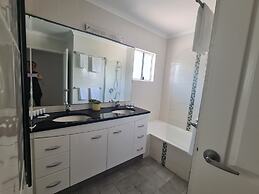 Cranbourne Court Beach Side Apartments