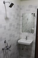 Hotel Mukesh residency