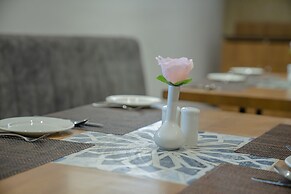 Zip By Spree Hotels Chakan