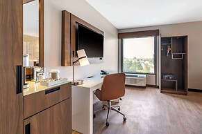 Cambria Hotel Orlando Universal Blvd