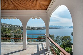 Phaedrus Living Sea View Villa Aegina