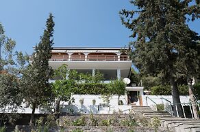 Phaedrus Living Sea View Villa Aegina