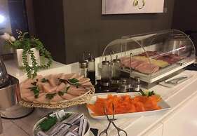 Bike Hotel Touring Gardone Riviera & Wellness