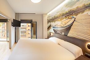 Palau Suites & Apartments