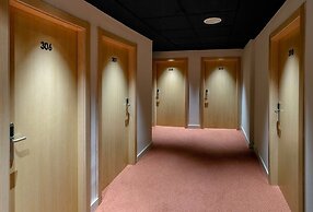 Palau Suites & Apartments