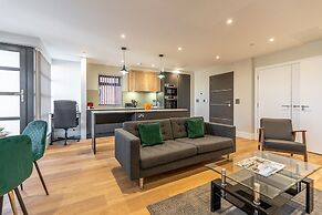 Celador Apartments - Bond House