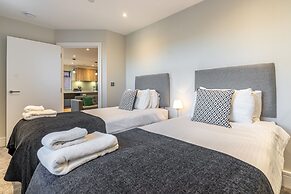 Celador Apartments - Bond House