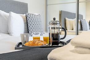 Celador Apartments - Bond House