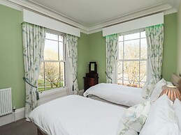 Number One The Crescent