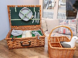 Number One The Crescent