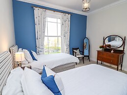 Number One The Crescent