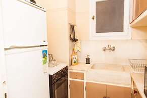 Renovated apt in the Heart of Piraeus