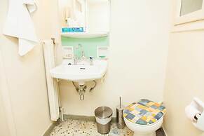 Renovated apt in the Heart of Piraeus