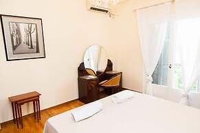 Renovated apt in the Heart of Piraeus