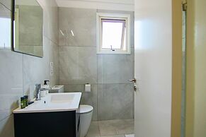 Phaedrus Living: City View Luxury Iras Flat 102