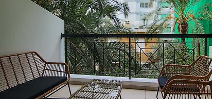 Phaedrus Living: City View Luxury Iras Flat 102