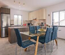 Silver Gate Home in Nossa Senhora do Pilar