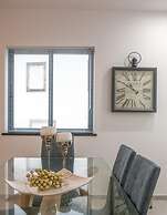 Silver Gate Home in Nossa Senhora do Pilar