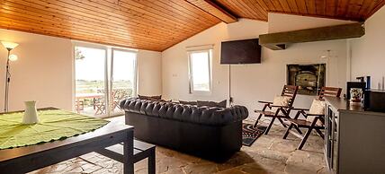 Casa dos Cal os in S o Mateus da Calheta
