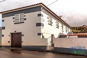 Casa do Tio Jos in Doze Ribeiras
