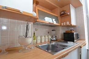 Spanish Steps Corner - Belsiana Apartment