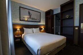 The Walled off Hotel Paris