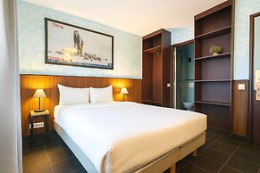 The Walled off Hotel Paris