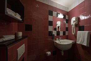 The Walled off Hotel Paris