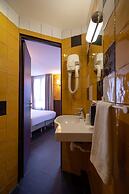 The Walled off Hotel Paris