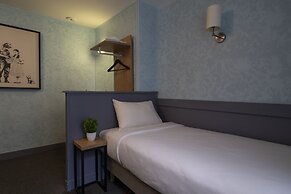 The Walled off Hotel Paris