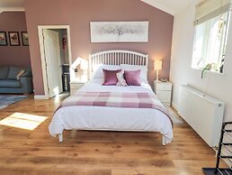 The Garden Suite at Fiddler Hall Barn