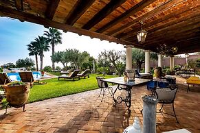 Giardini-naxos Beautiful Villa With Pool