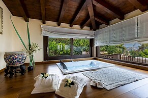 Giardini-naxos Beautiful Villa With Pool