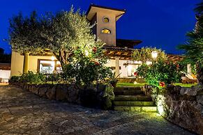 Giardini-naxos Beautiful Villa With Pool