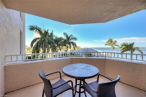 Lovers Key Resort Suite 2