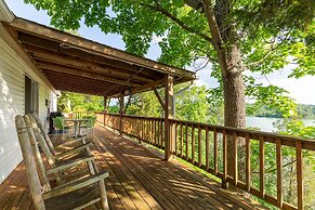 Lakefront Cottage