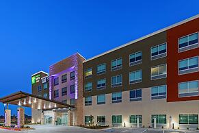 Holiday Inn Express & Suites Houston SW - Rosenberg, an IHG Hotel
