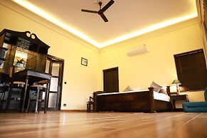 The Pench International