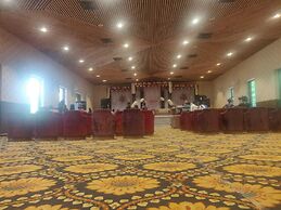 The Pench International