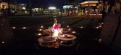 The Pench International