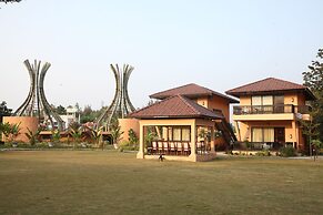 The Pench International