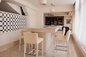 Old Palace Sahl Hasheseh