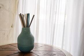 Piccola Luna Cozy Home