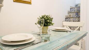 Piccola Luna Cozy Home